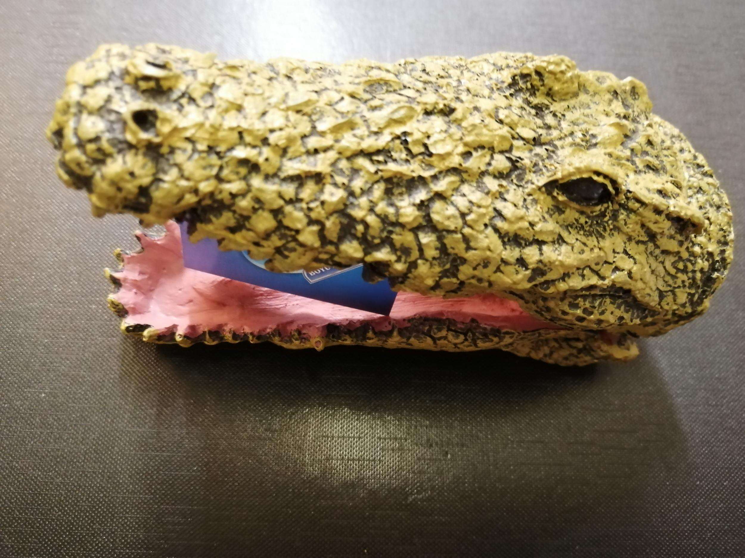 Krokodille hode med mulighet  for luft tilførsel  13,5x7,5cm