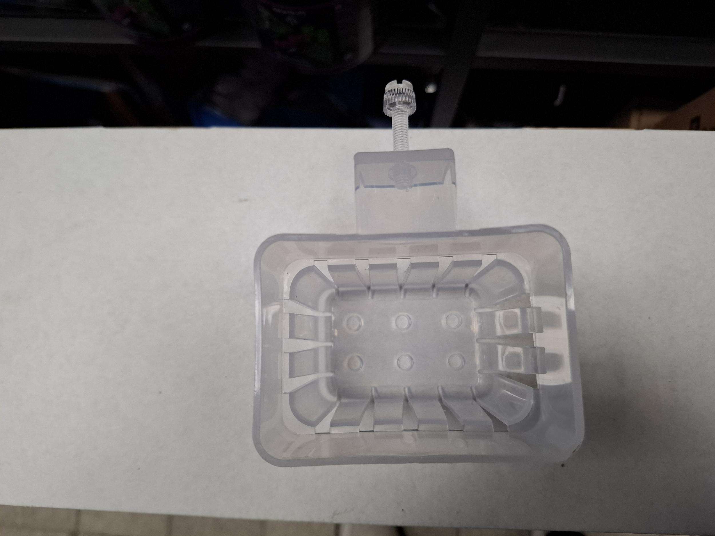 Plantekurv i klar plast 7,5x5,5cm